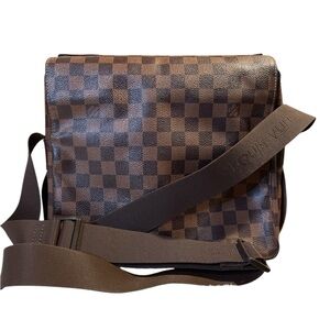 EUC Louis Vuitton Damier Ebene Naviglio